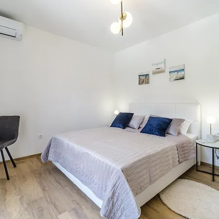 Apartamento Janie - With Pool
